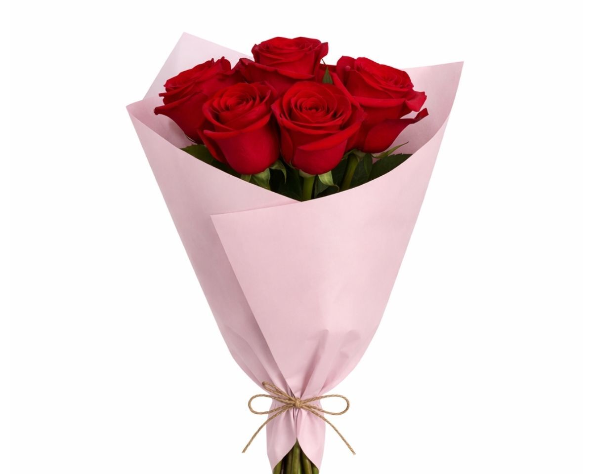Bouquet «Ruby Moment», 5 roses – bottegagoodflowers